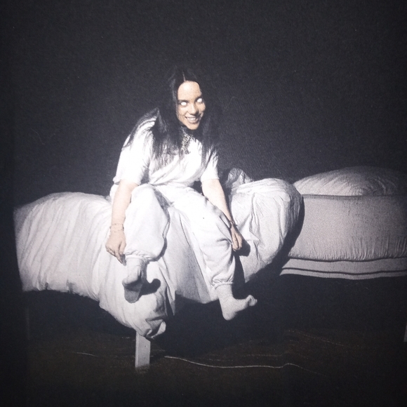 Billie Eilish Black Album 2020 Black Tee Size Medium - Picture 2 of 5